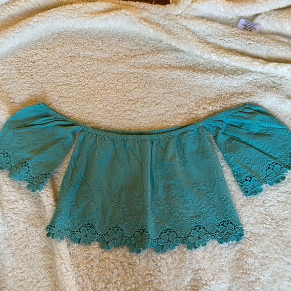 ❤️NWT❤️teal off the shoulder lace trim crop top - Picture 4 of 9